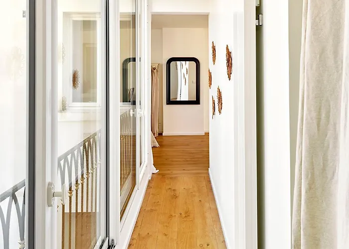 Saint Sulpice Towers Apartamento